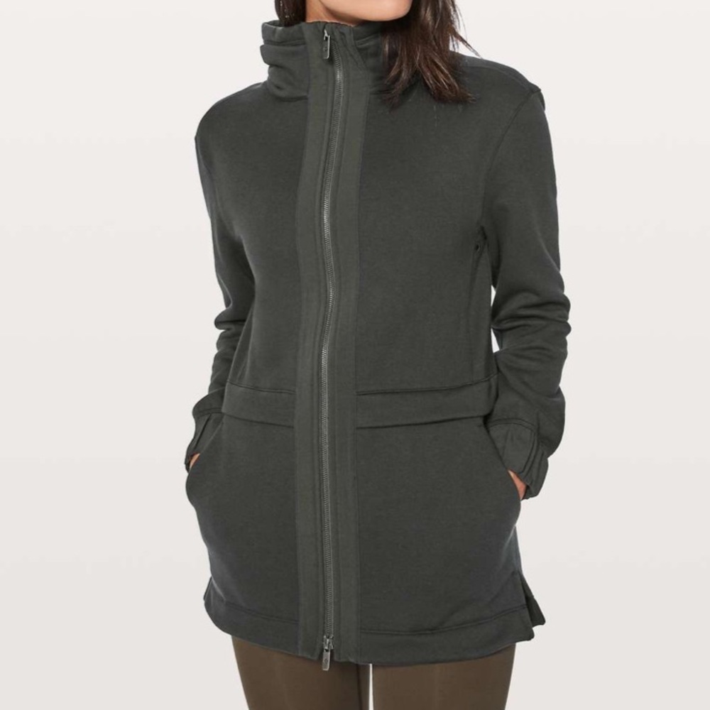 Lululemon Light As Warmth Jacket Black Size 4